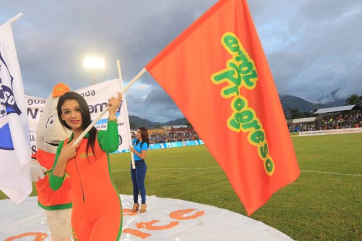 Estas son las chicas hermosas que invadieron la final del fútbol de Honduras