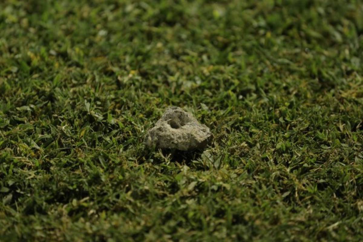 NO SE VIO: Piedras, empujones y trifulca de jugadores en el clásico copero