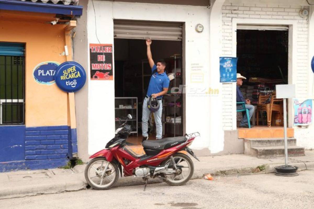 Entre repuestos, café y vacas, Irvin Reyna se olvida del fútbol en Siguatepeque