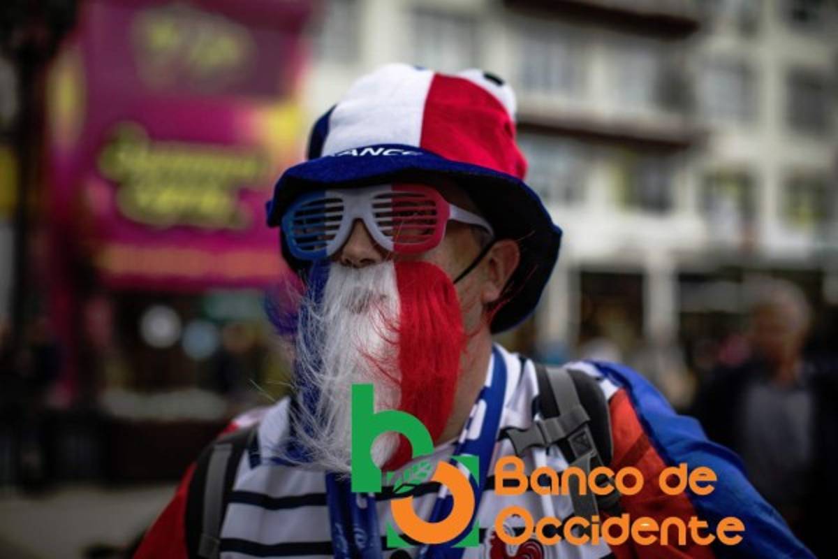 El color de la jornada: Lindas aficionadas y ambiente festivo en Rusia