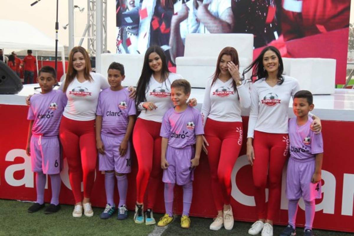 Ambientazo y mucha belleza: Claro inaugura uno de los torneos más esperados en Honduras