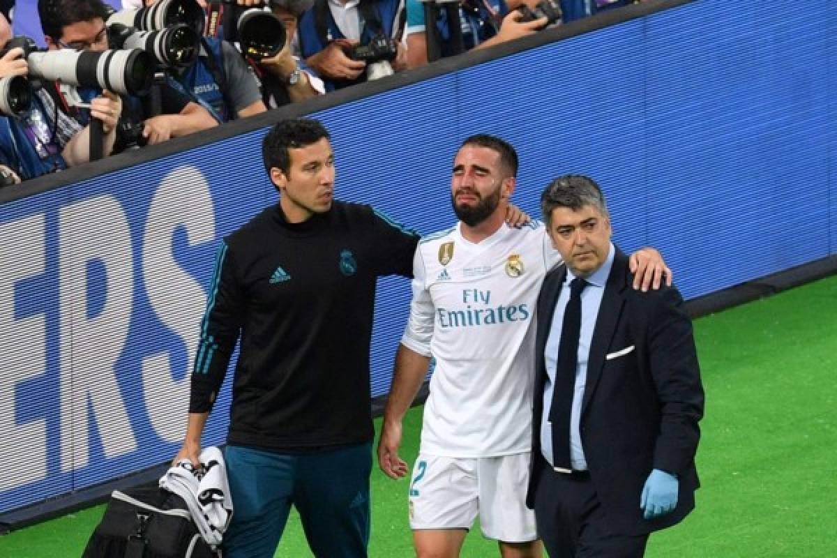 En fotos: Conmovedoras imágenes de Salah y Carvajal llorando en Kiev