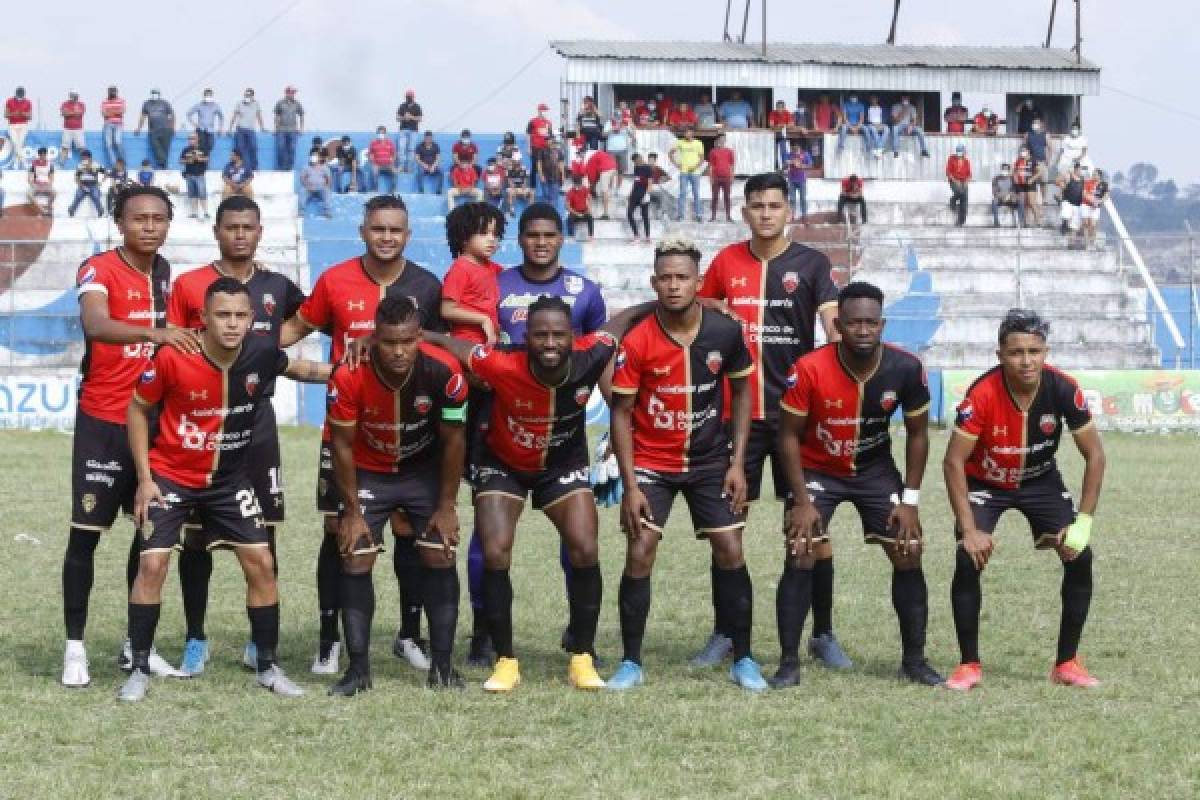 Chicas bellas, lágrimas y ambientazo: Así se vivió en Copán el Deportes Savio-Génesis por la Liga de Ascenso