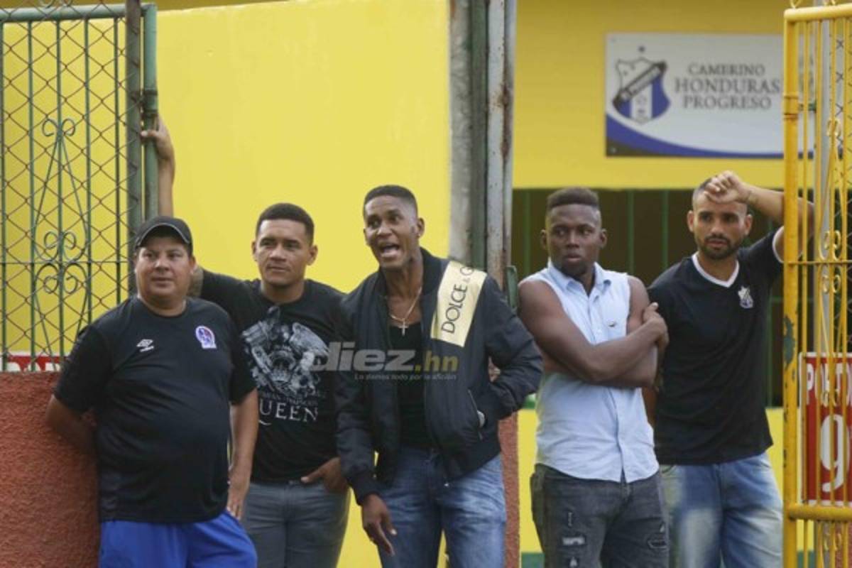 NO VISTE EN TV: El penal a Michaell Chirinos, actos protocolarios y vómito de Ferrari