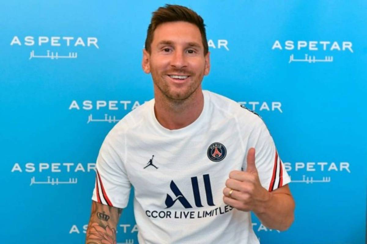 Así fue el primer día de Messi con el PSG: La firma del contrato y el crack que llegó a su hotel