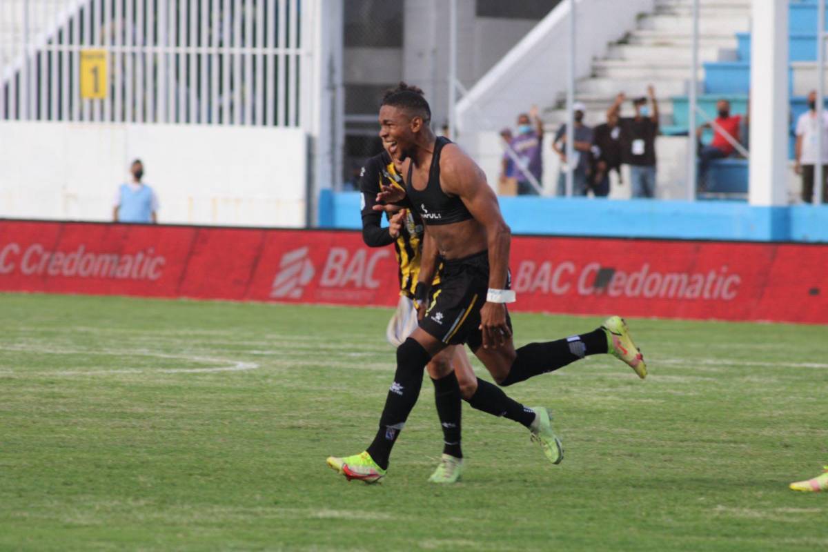 FICHAJES: Hondureño a la MLS y otro al Alajuelense, Olimpia con nueva alta y Marathón le quita delantero a Real España