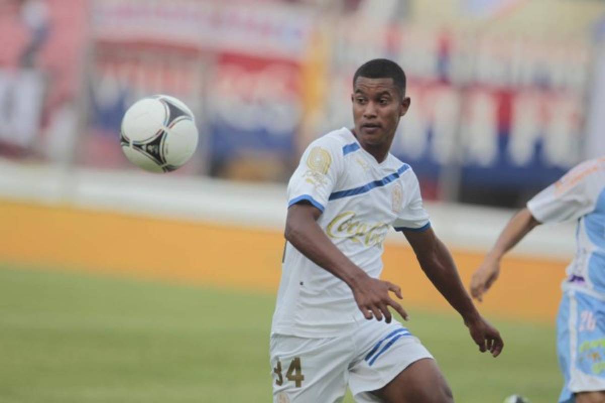 Los mejores jugadores de la Liga Nacional de Honduras para Darío Welcome