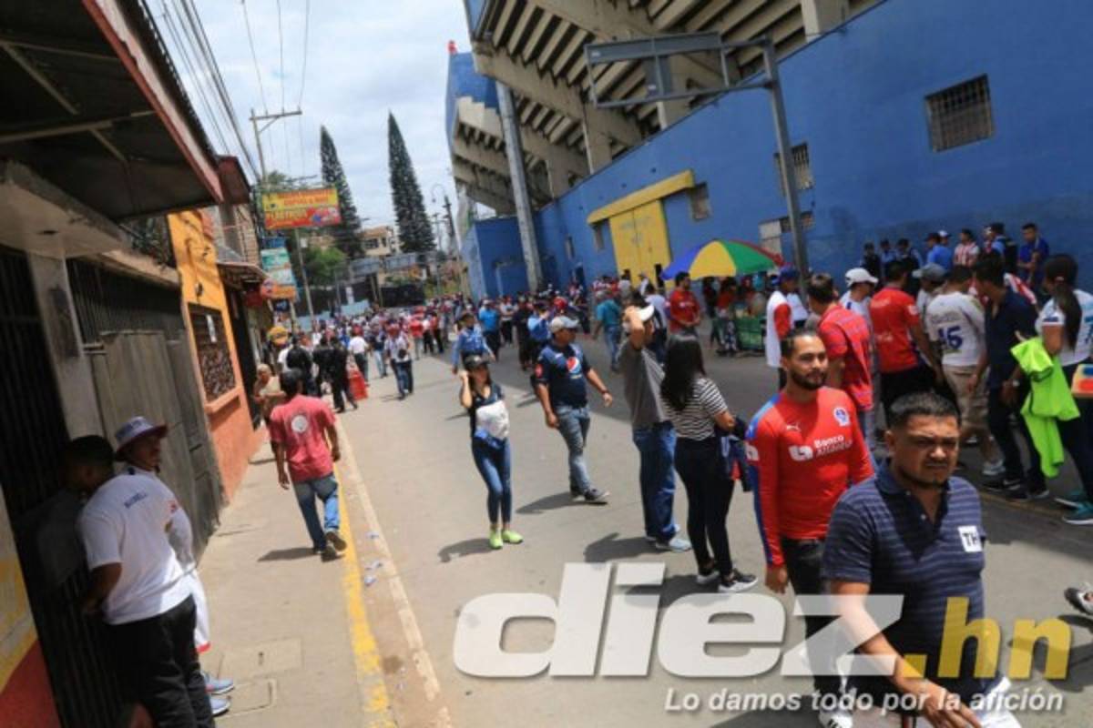 Bonito ambiente en el estadio Nacional para la final Olimpia-Motagua