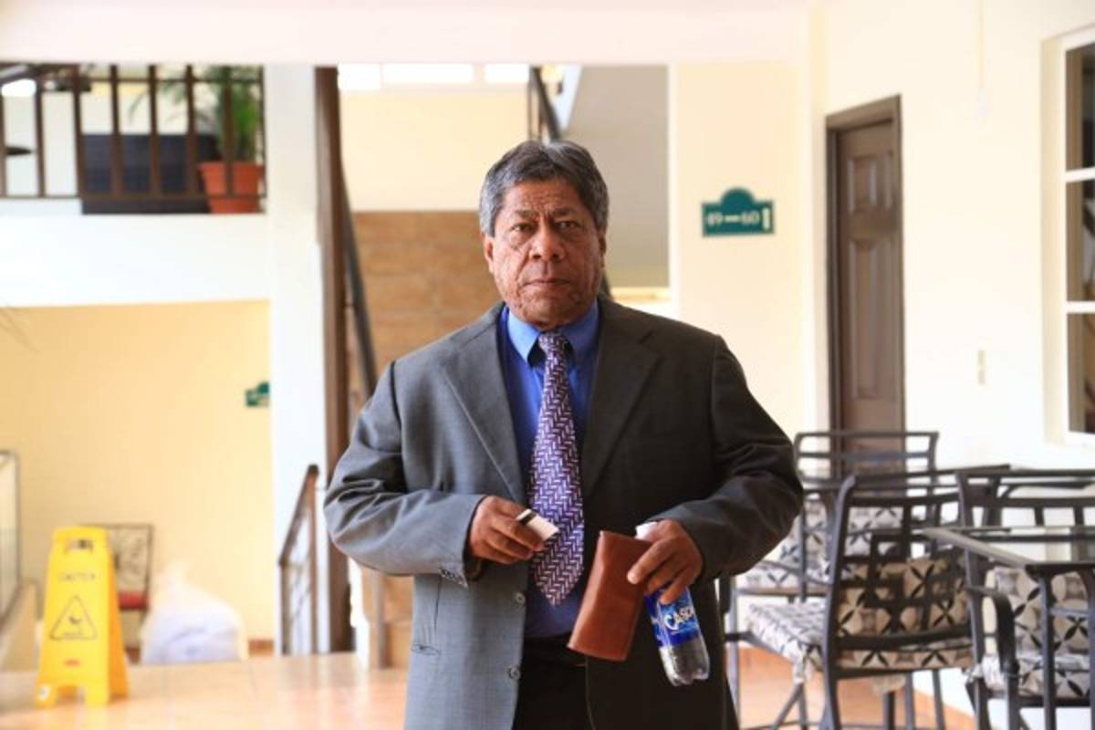 Conoce el búnker de trabajo de Ramón Maradiaga en El Salvador