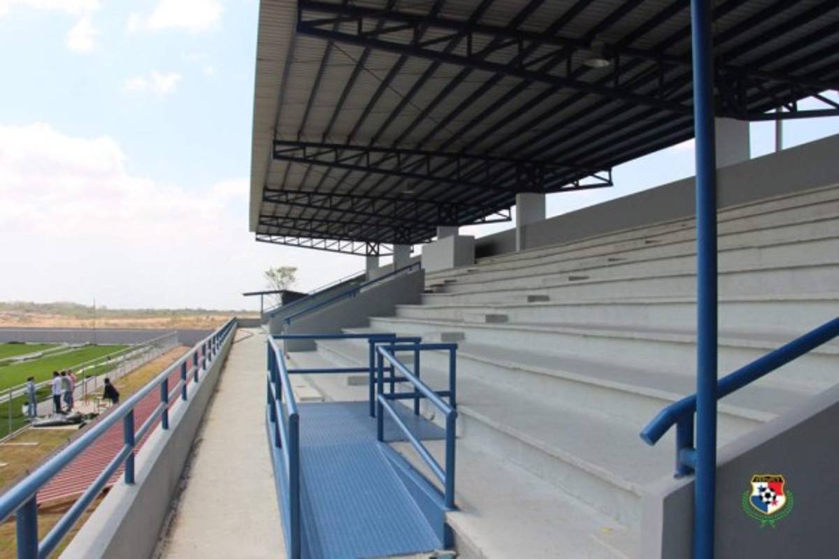 Panamá reinaugura complejo de fútbol que fue remodelado con fondos de FIFA  