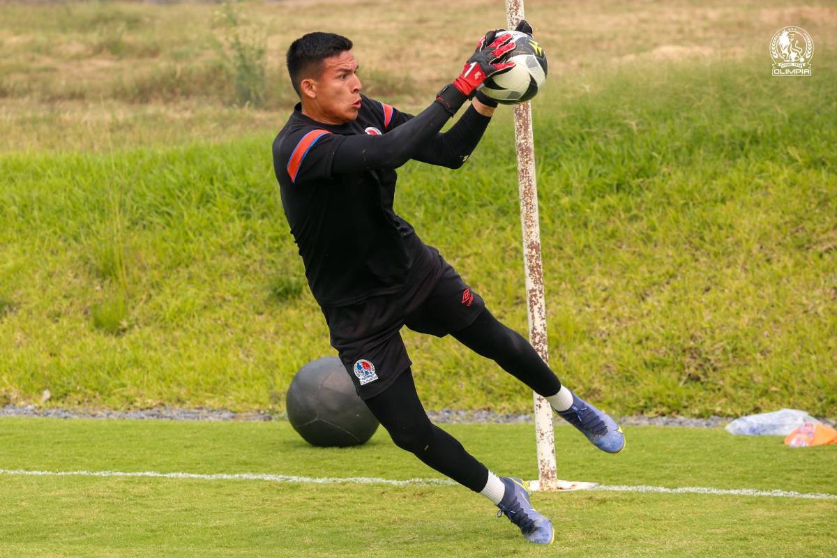 Andy Najar al cien, Maciel en bicicleta, la orden de Reggi y las grandes sonrisas en el Olimpia previo al duelo con Marathón