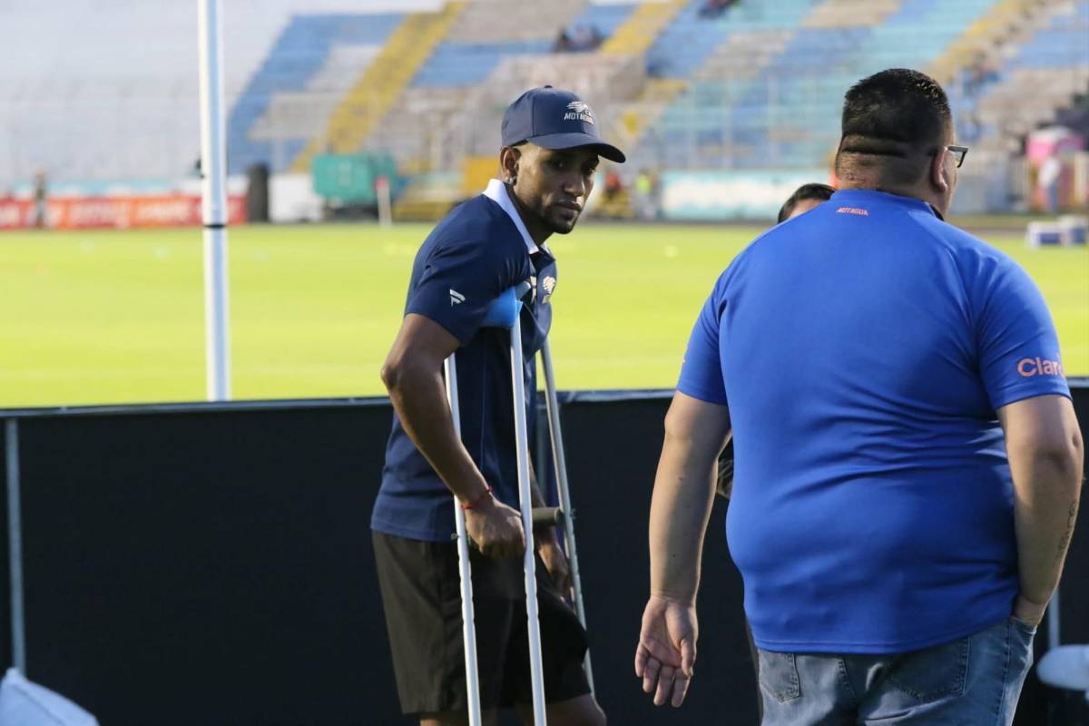 De este club era el jeque,  problema de Cartaginés y la mala noticia de Moya