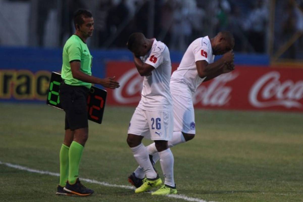 CURIOSO: El regreso de Wilson Palacios y los rostros tristes en Platense