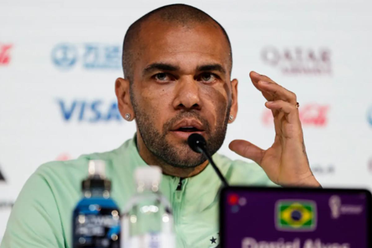 Dani Alves vive un drama: salieron a la luz las duras peticiones de su presunta víctima