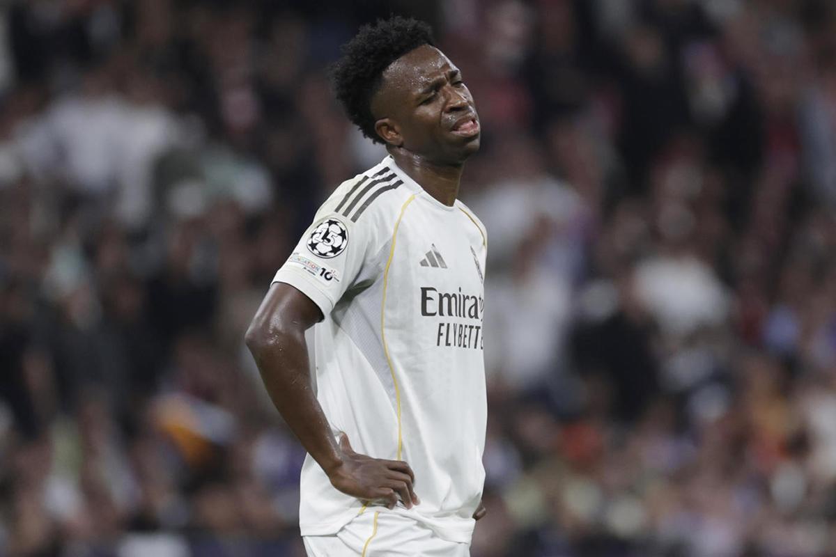 Un exjugador del Real Madrid destrozó a Vinicius: Es horrible, me molesta hasta el extremo cuando lo veo