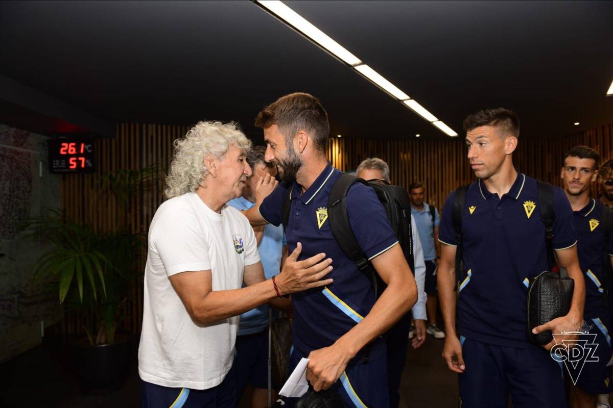 ¿Y el Choco Lozano? La cena con Laporta y motivados por el Mágico González; así se prepara el Cádiz para encarar el duelo ante el Barcelona