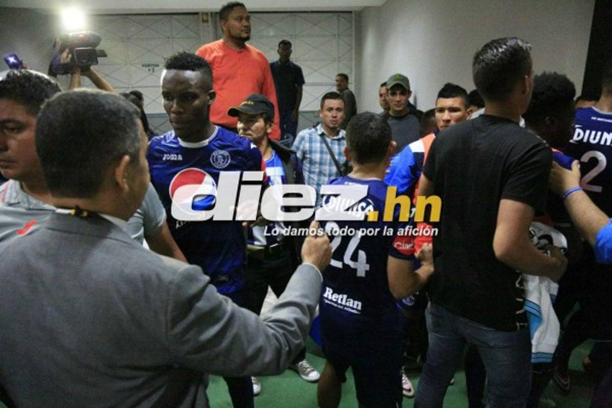 FOTOS: Pleito, colorido, sangre y todo lo que no viste por la TV de las semifinales