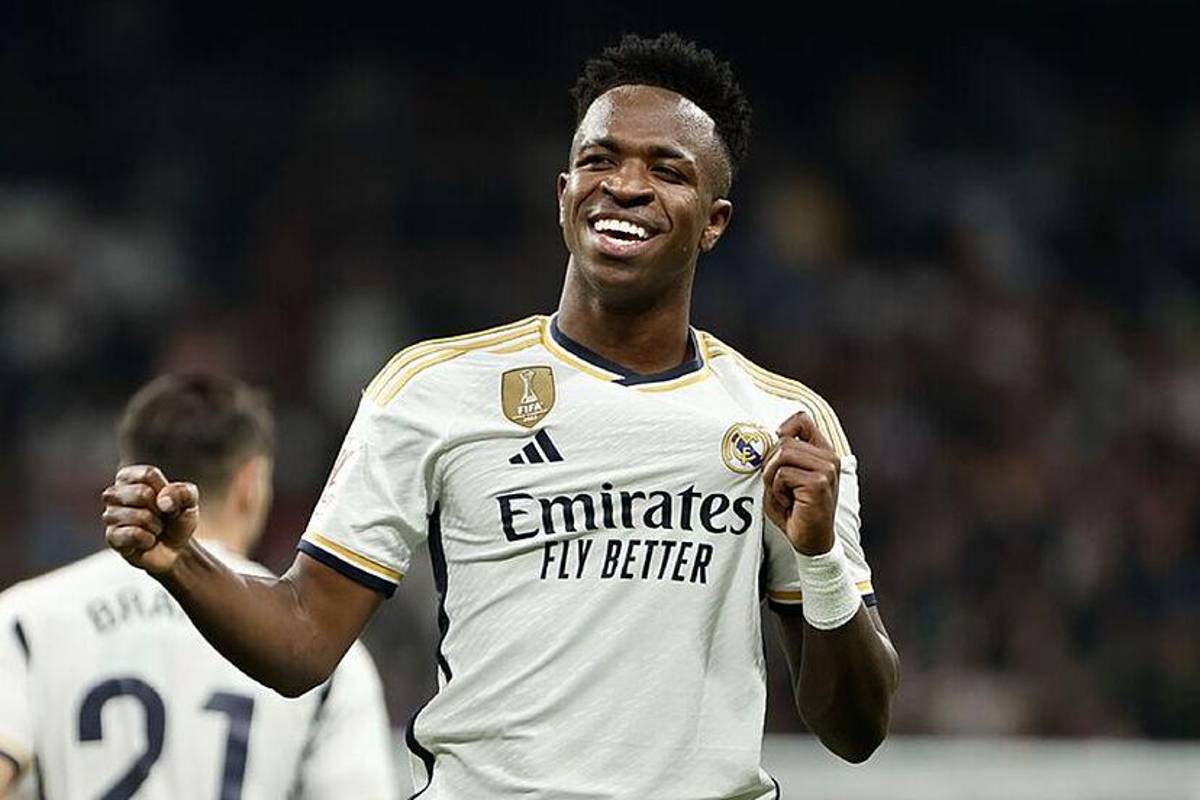 Real Madrid toma contundente decisión si Vinicius no renueva contrato: lo venderán por 250 millones y tienen su reemplazo
