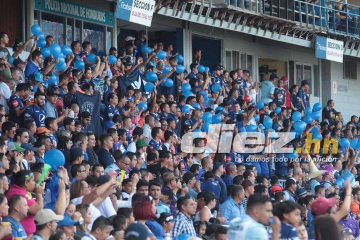 ¡Llenazo! Motagua celebra su Copa 15 con el Nacional a reventar