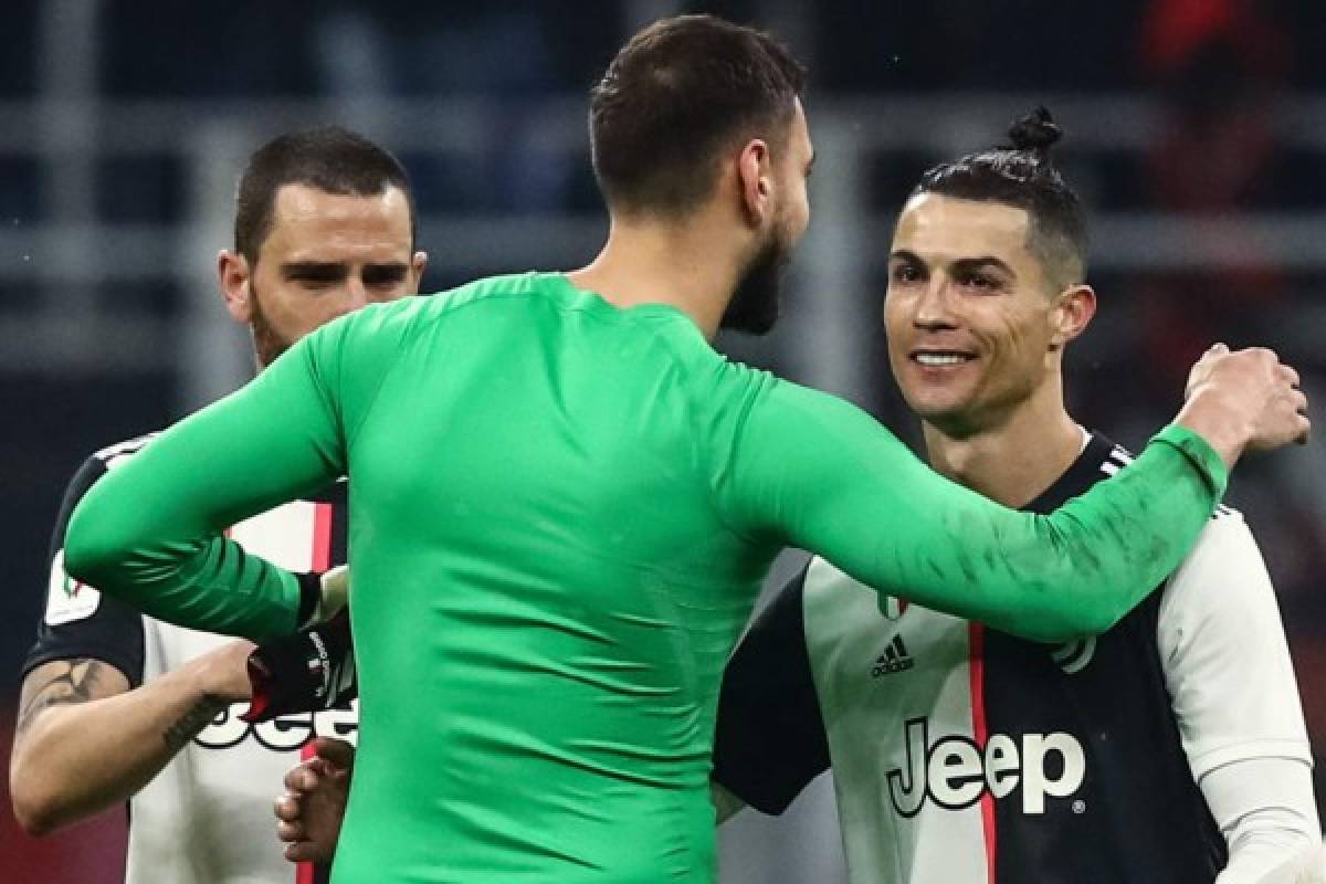 ¿Se dieron la mano? El gesto de Cristiano Ronaldo y el enfado de Ibrahimovic   