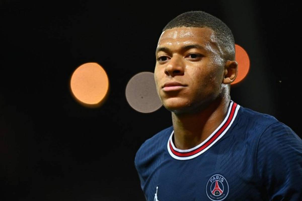 ¿Real Madrid? Bronca de Mbappé tras salir de cambio, abucheado por los hinchas del PSG y la prohibición del Brest por Messi