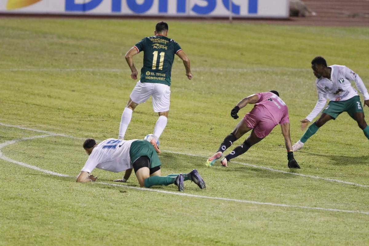 El gran debut del joven portero, la locura de Alexy Vega, el error de Messiniti y lindas edecanes brillaron en el Marathón vs Platense