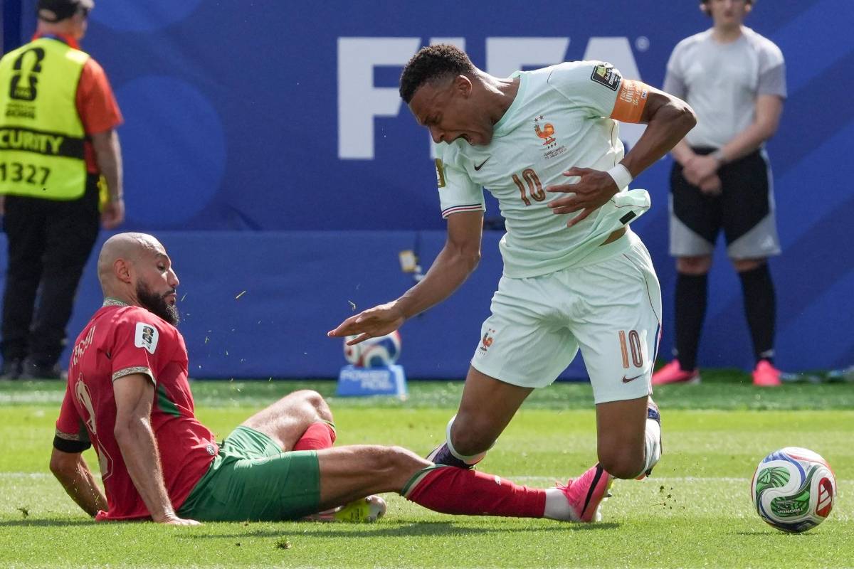 Mbappé enciende las alarmas, la foto que preocupa a Francia y vuelve la polémica