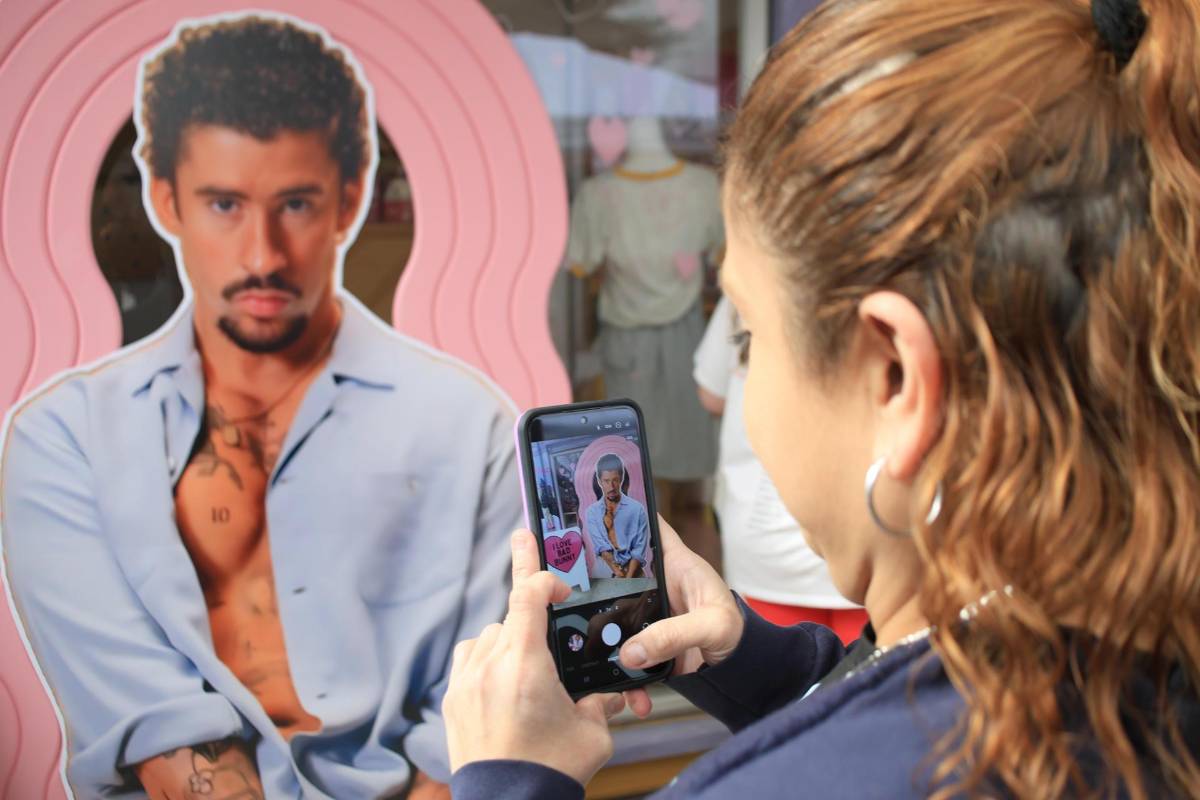 Super Bowl 2026: Katy Perry sorprende a Bad Bunny, las bellezas y se dispara el precio de las entradas