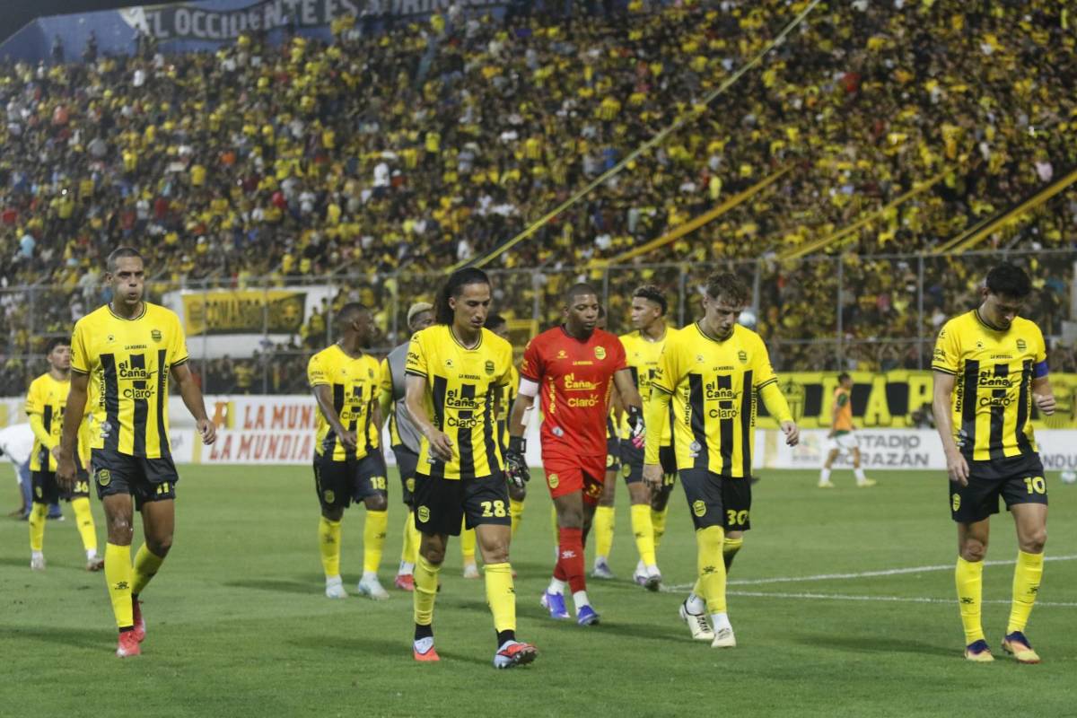 Marathón celebra en la cara de Real España, fracaso aurinegro y locura en el Morazán
