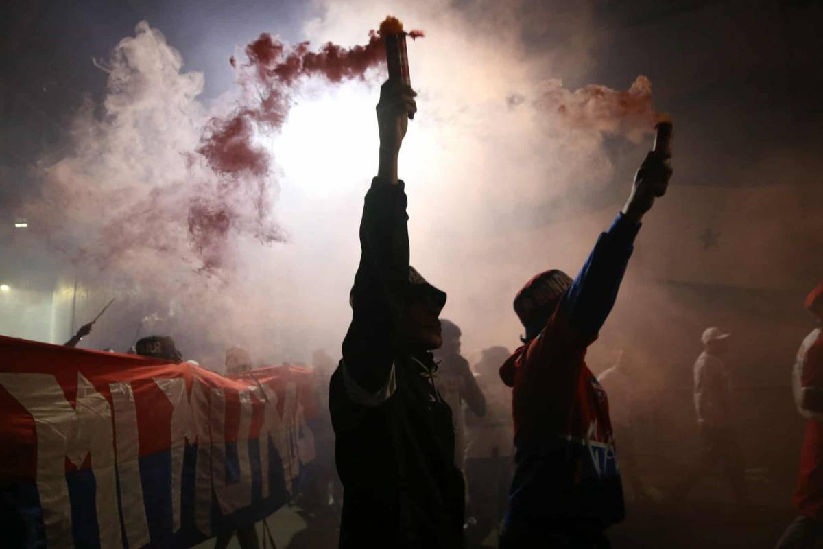 Fiestón de la Ultra Fiel, guapas chapinas y todo el ambiente del Olimpia-Xelajú por Copa Centroamericana