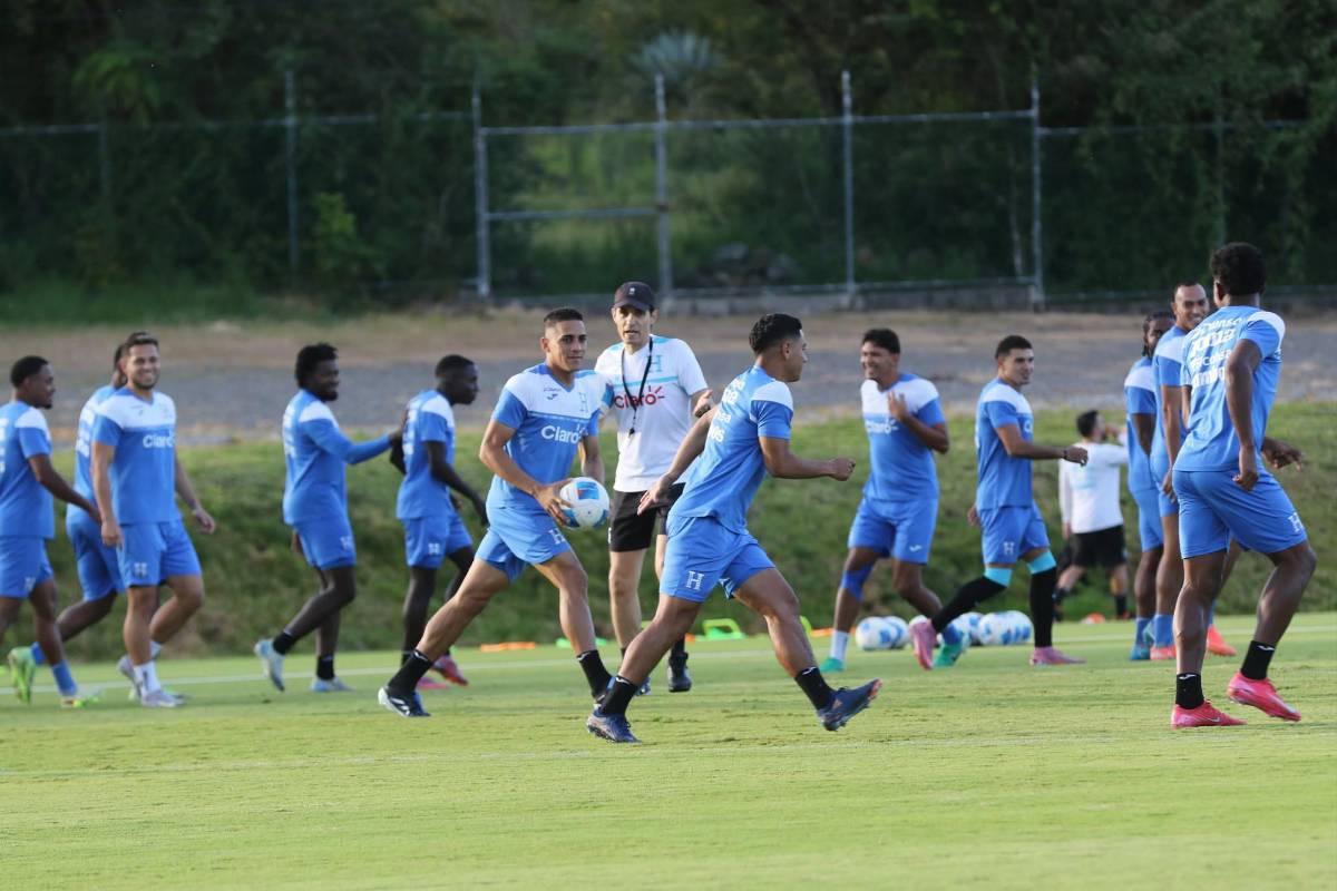 Llegó de sorpresa y otro futbolista se recuperó: Honduras sigue su preparación contra Nicaragua y Costa Rica