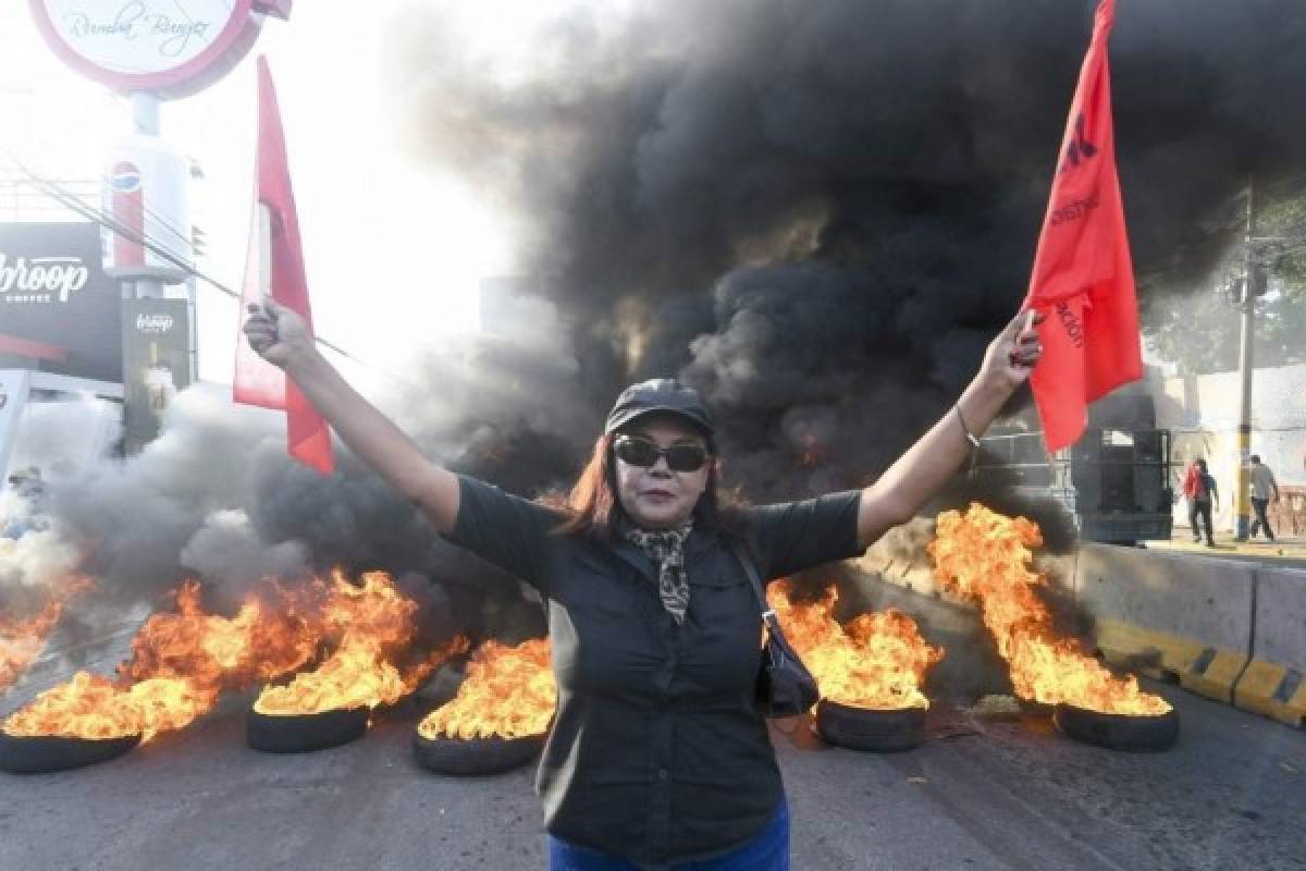 FOTOS: Hondureños salen a protestar en varias ciudades del país