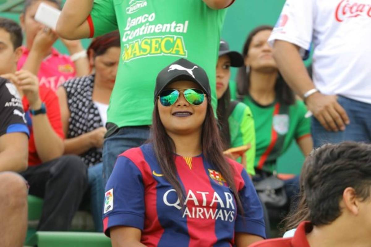 Las chicas bellas que engalanaron el clásico entre Marathón y Olimpia