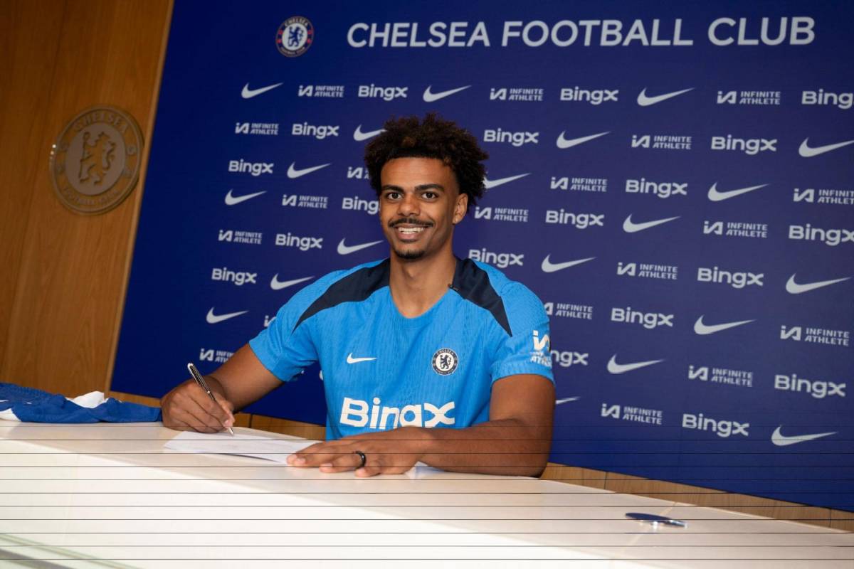 Di María dio un giro radical y la bomba de Balotelli; futbolista deja el Manchester City y el anuncio de Lunin