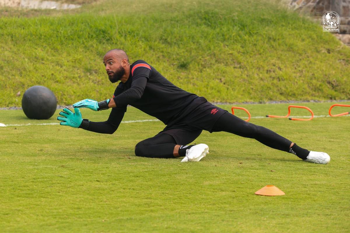 Andy Najar al cien, Maciel en bicicleta, la orden de Reggi y las grandes sonrisas en el Olimpia previo al duelo con Marathón