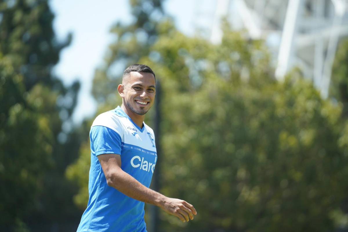 Reinaldo Rueda define los sustitutos de Denil y Arriaga; así sería el 11 de Honduras ante Haití en Curazao