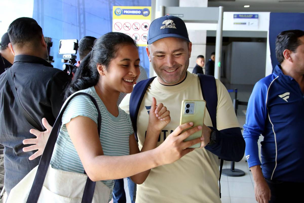 Fan sorprende a Marinacci y López: Motagua aterrizó en Honduras tras golear en Belice