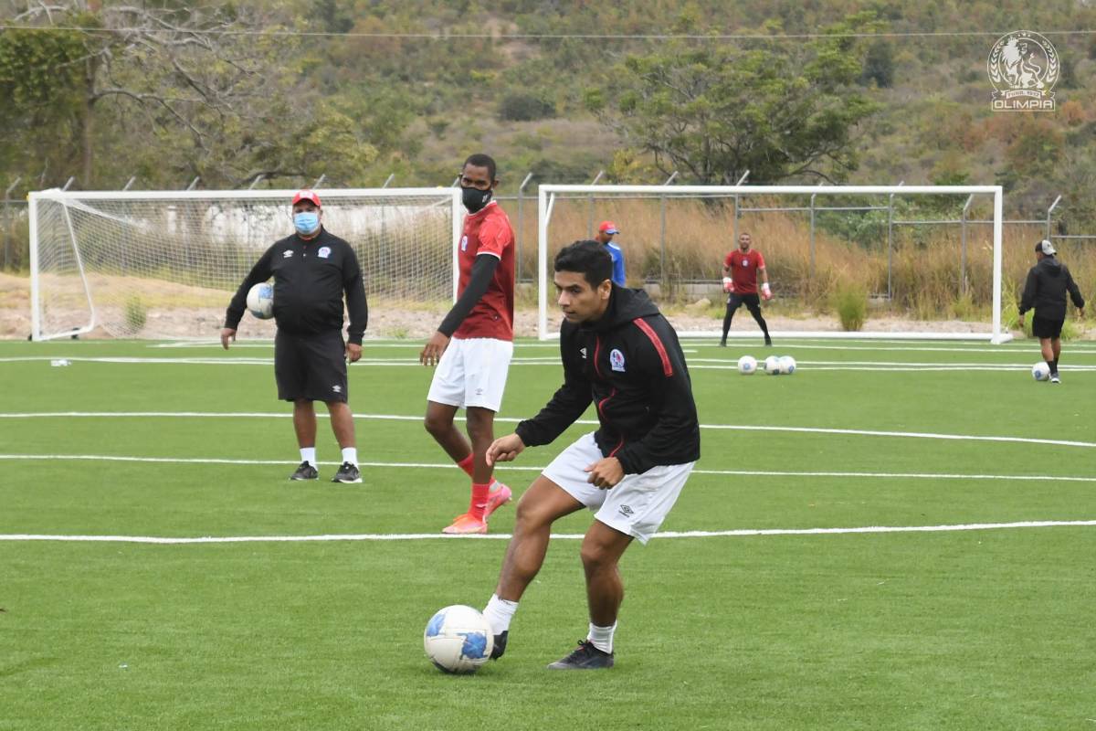 Regresan a su cueva y con sorpresas: Así entrenó el Olimpia tras el nombramiento de Pablo Lavallén como nuevo técnico