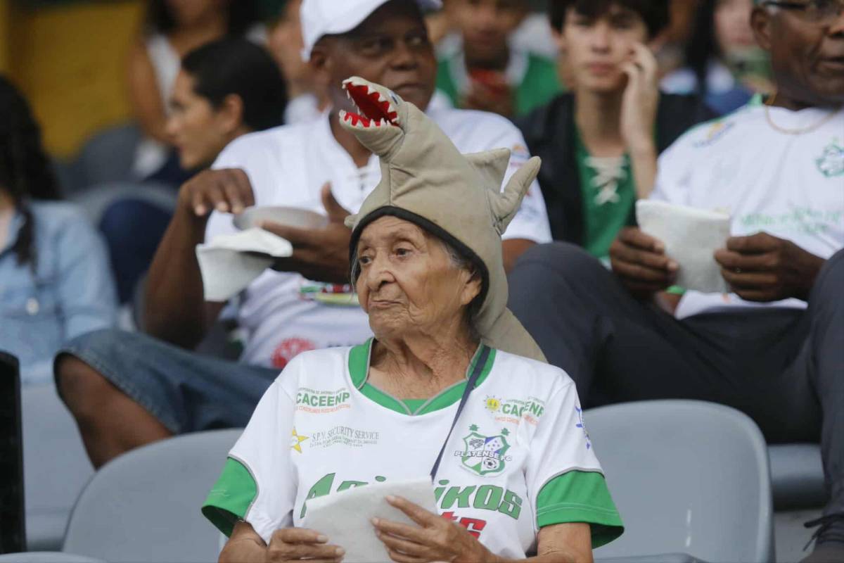 ¡Identificada el bombón en el Morazán! Y el pedido especial para Michaell Chirinos en el Platense vs Olimpia