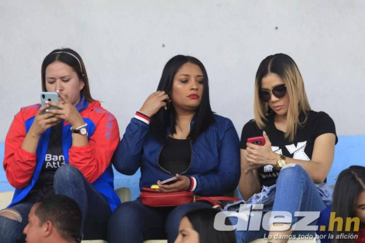 Las bellezas que adornan el estadio Nacional de Tegucigalpa en el Olimpia-Marathón