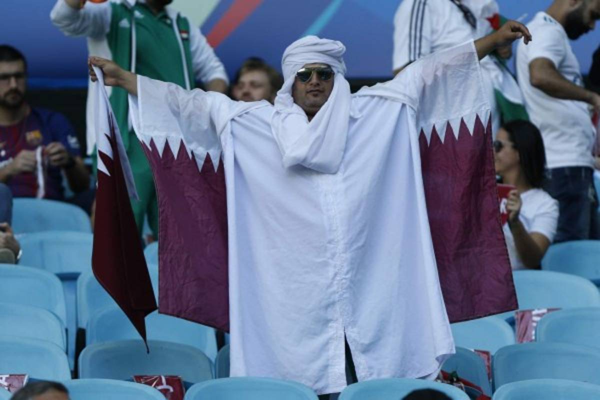 NO SE VIO EN TV: La visita de Antonella, la misteriosa novia en las gradas y la solicitud de niño a Messi