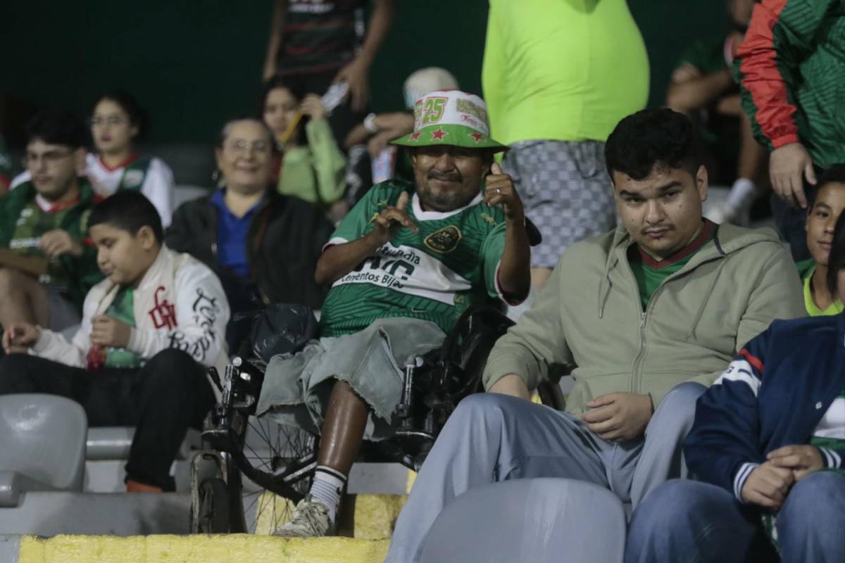 Ovación a Messiniti, Chelito fiel a Dios y hermanitos verdolagas en el juego Marathón vs Juticalpa FC