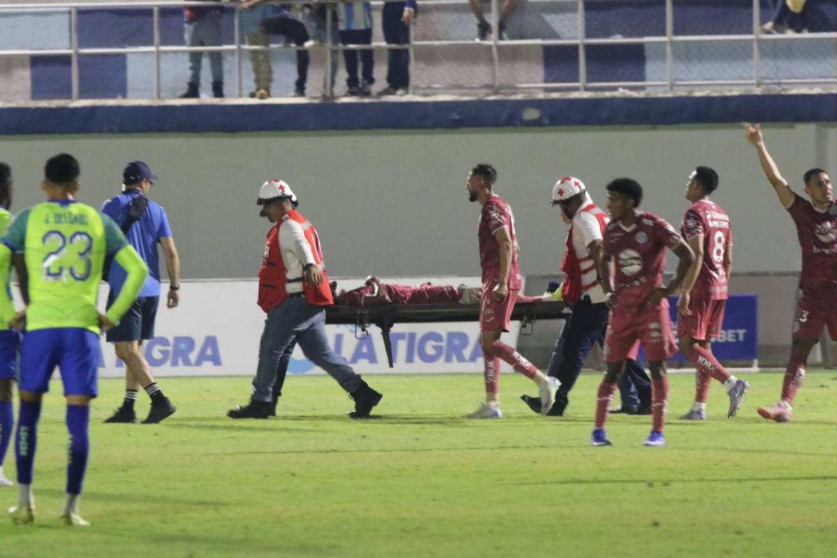 Plantel de Motagua esperó a Romario, bellezas y ¿Entró Emilio al estadio?