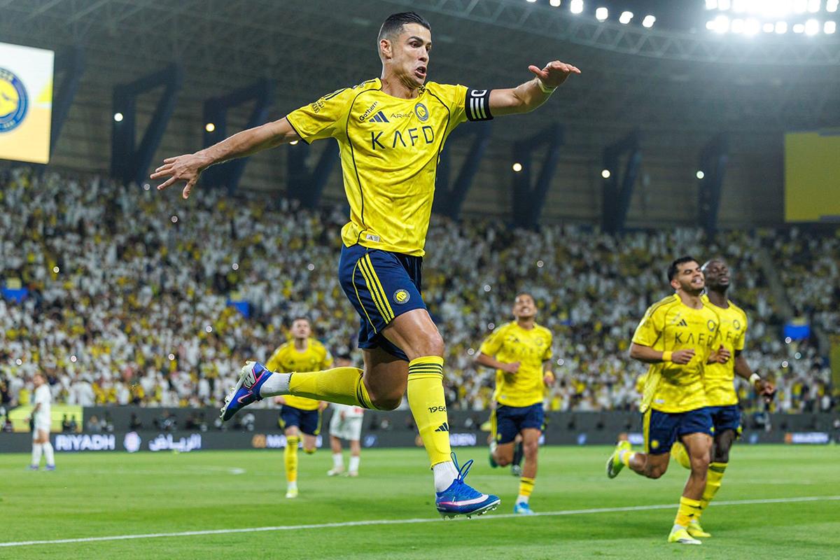Cristiano Ronaldo vuelve con doblete en la goleada de Al Nassr: ¡está muy cerca de llegar a los 1.000!