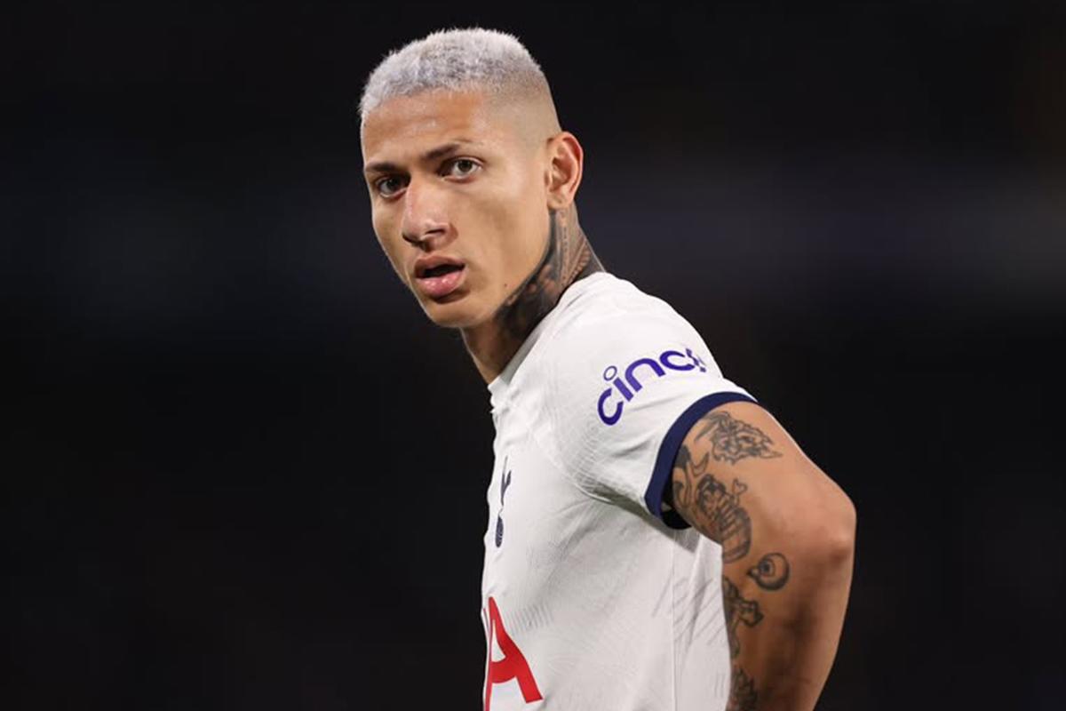 Ancelotti lo deja fuera del Mundial: el DT prescinde de una estrella de la selección brasileña