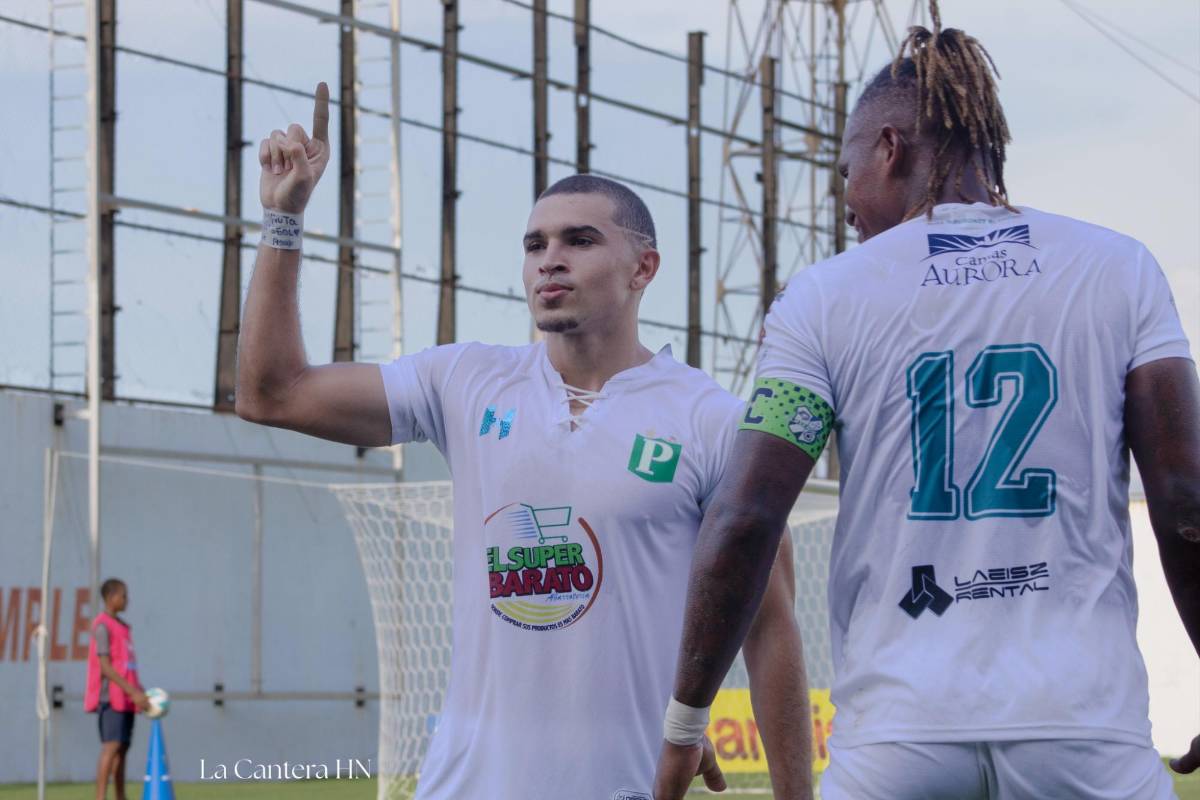 FICHAJES: Espinel conoció respuesta de Olimpia, nombres para DT de Honduras y Troglio se lo quiso llevar a Argentina