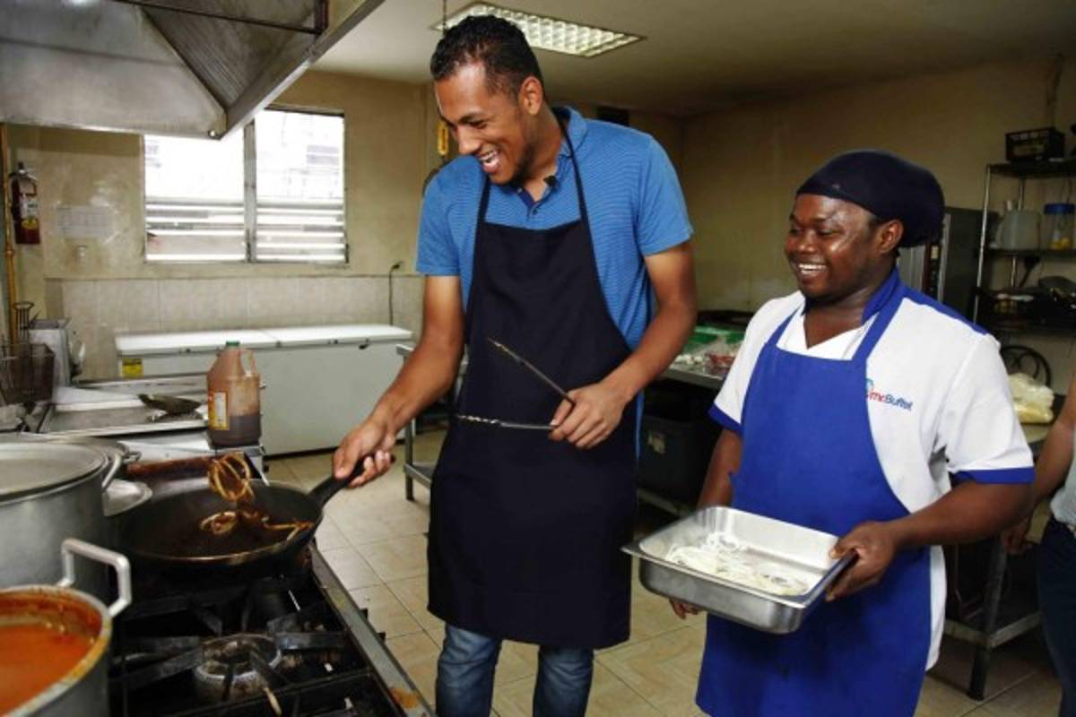 Rafael Zúniga, de brillar en el arco de Marathón a atreverse a ser cocinero profesional