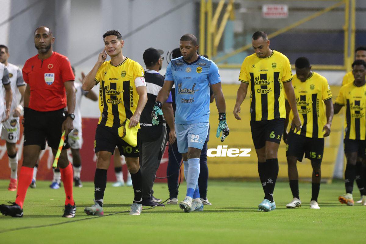 Real España sufrió importante baja en su primer triunfo en Copa Centroamericana; linda chica enamoró en el Morazán