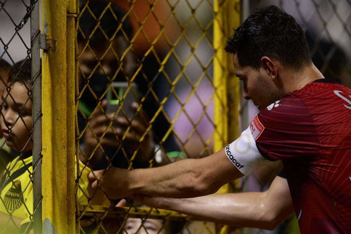 NO SE VIO EN TV: La lesión de “Buba” López, la euforia de Rocca con su gol, el enojo de Medford y la tristeza de los jugadores del Herediano