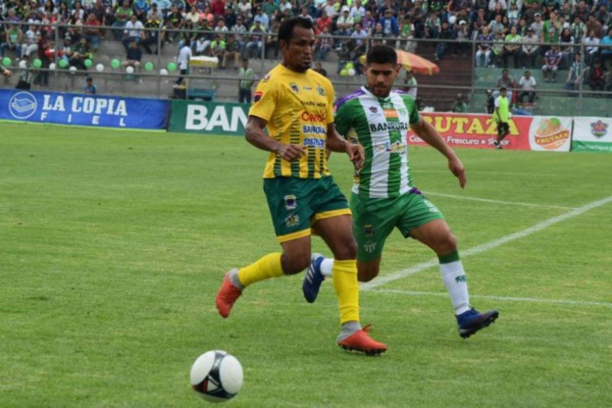 ¡Con un entrenador! Así se conforma la legión hondureña que juega en Centroamérica